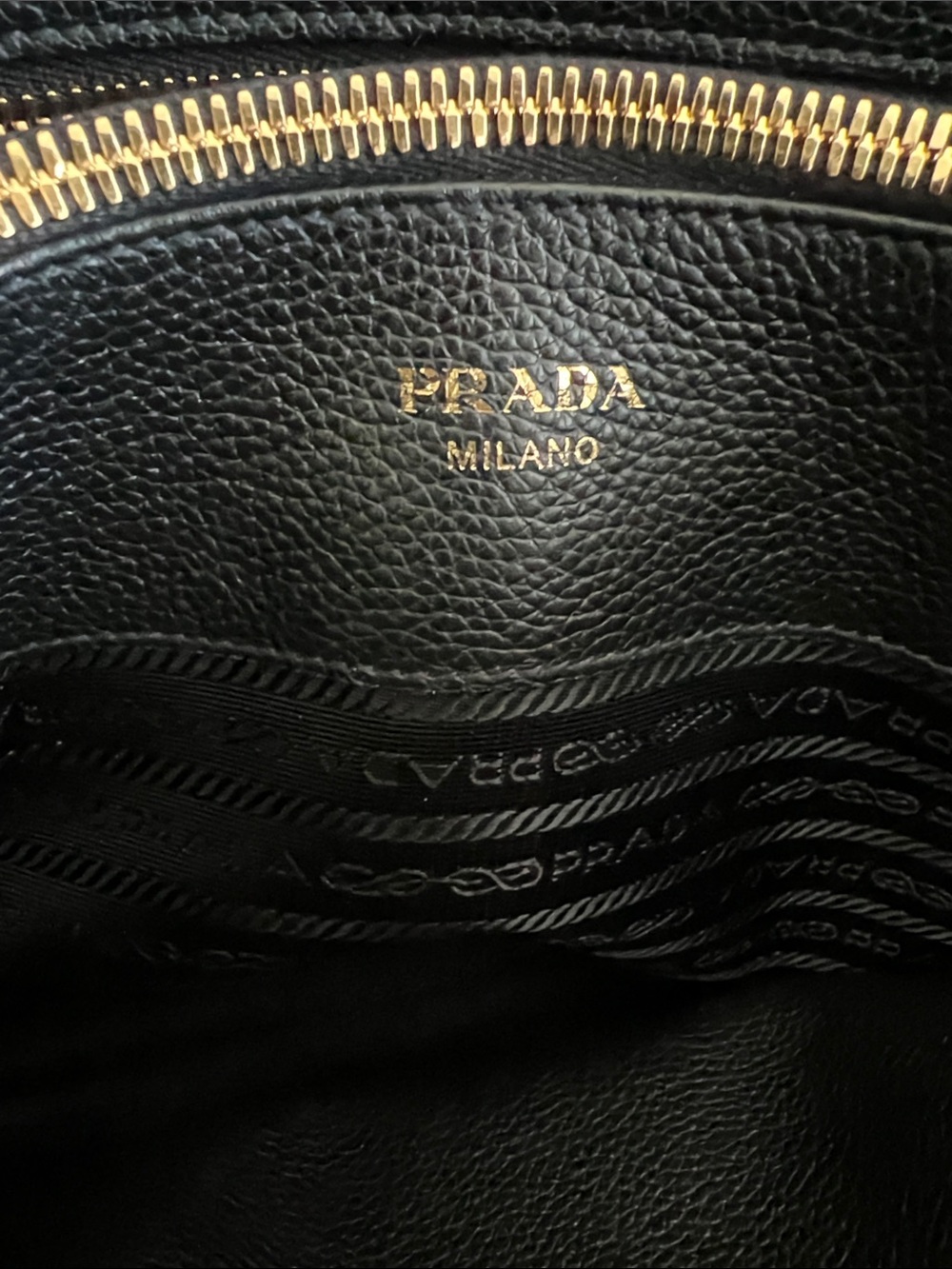 Elegant Like New Prada Black Leather Top-Handle Purse - Picture 9 of 13